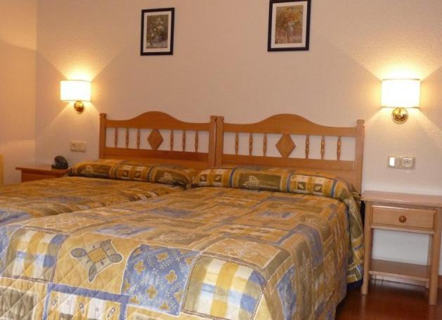 Hostal Gogar Puentenansa Buitenkant foto